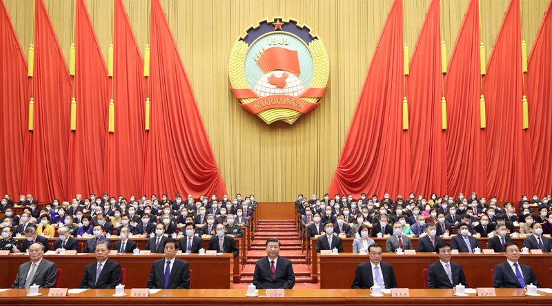 3月10日,中国人民政治协商会议第十三届全国委员会第四次会议在北京闭幕。习近平、李克强、栗战书、王沪宁、赵乐际、韩正、王岐山等在主席台就座,汪洋主持闭幕会并发表讲话。新华社记者 黄敬文 摄