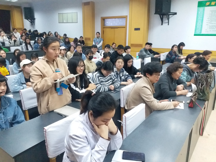 学生学生代表发言(一)